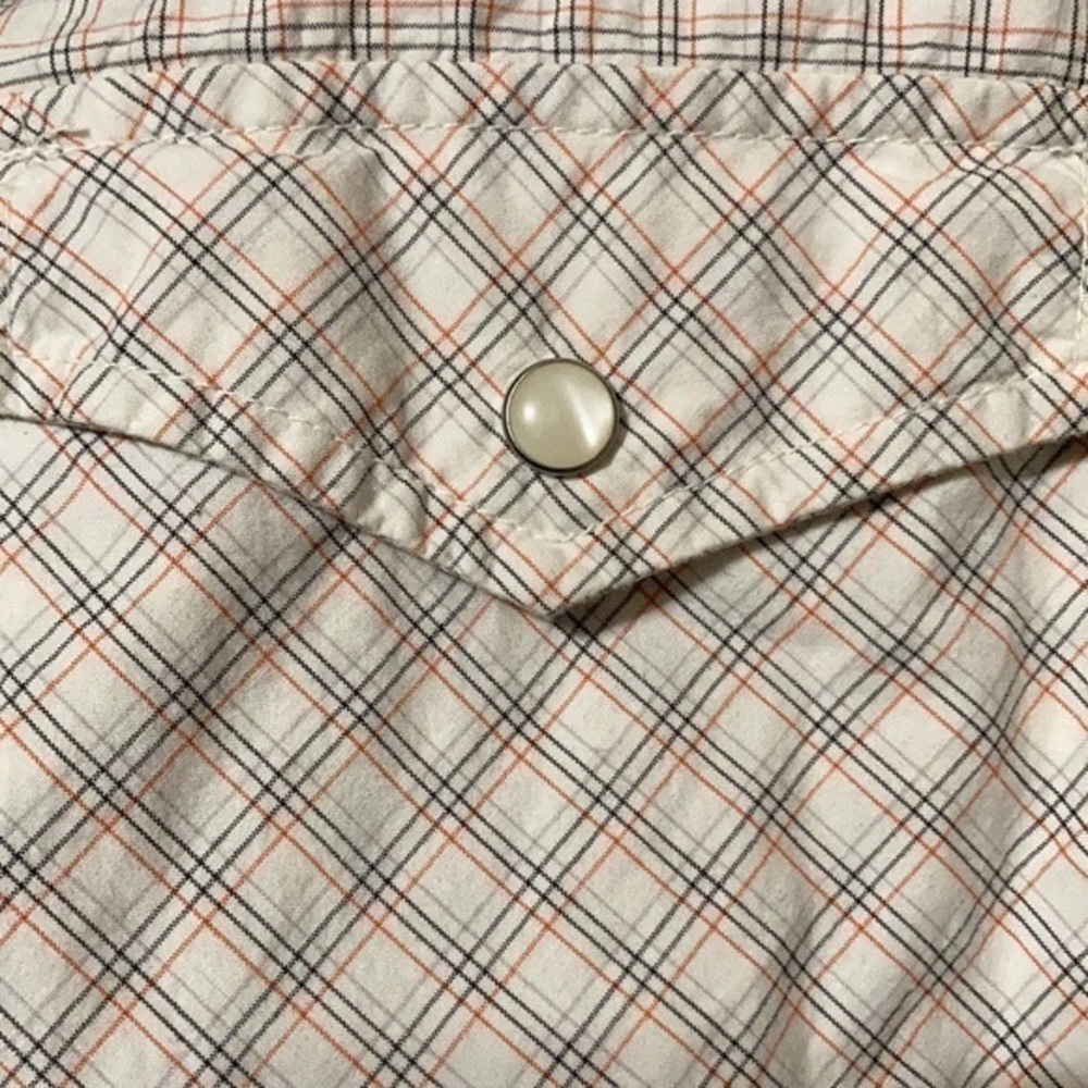 Old Navy Size Xl Regular Fit Pearly Buttons / Snap - image 2